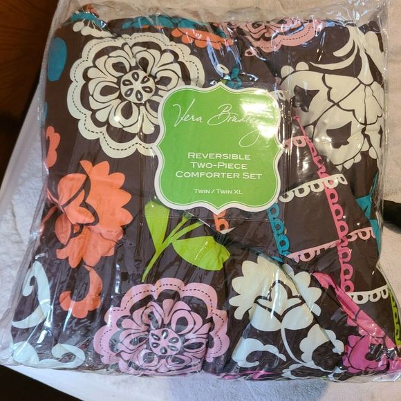 NWT Vera Bradley Twin‎ Comforter set in Lola